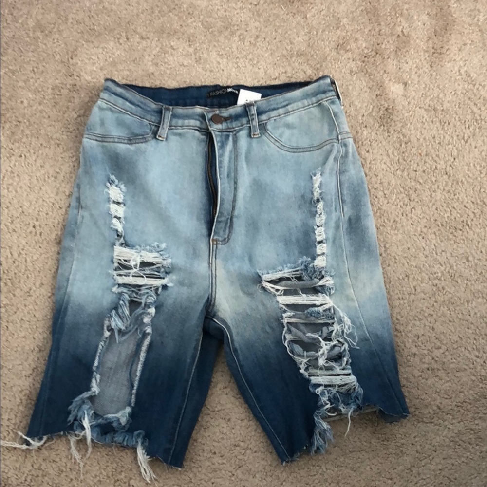 FASHION NOVA Distressed Bermuda Jean Shorts Sz 1X